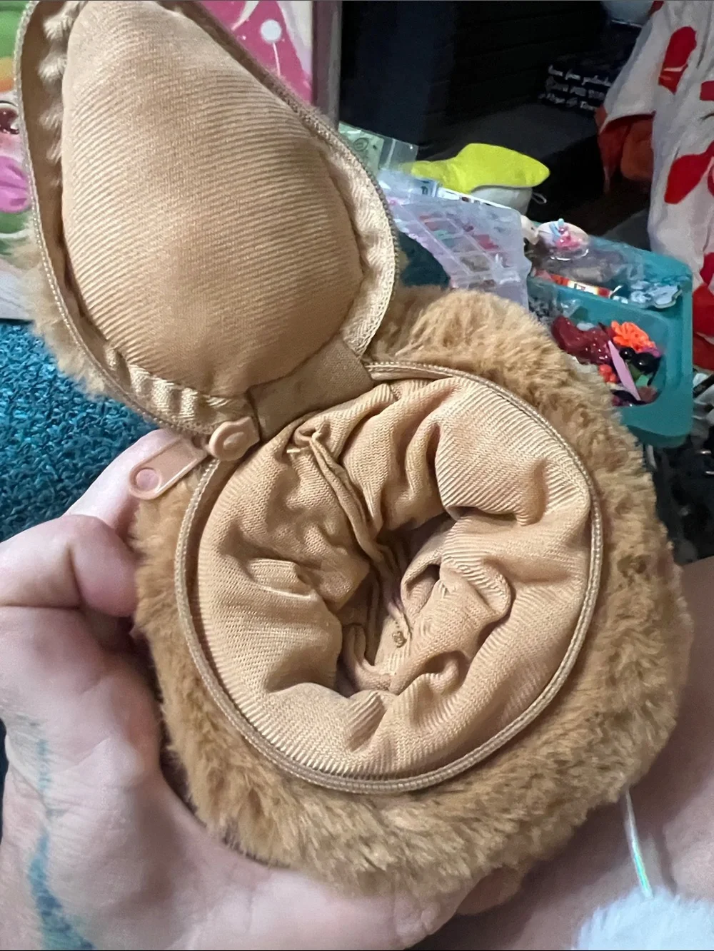 Baby three off shoot soft brown